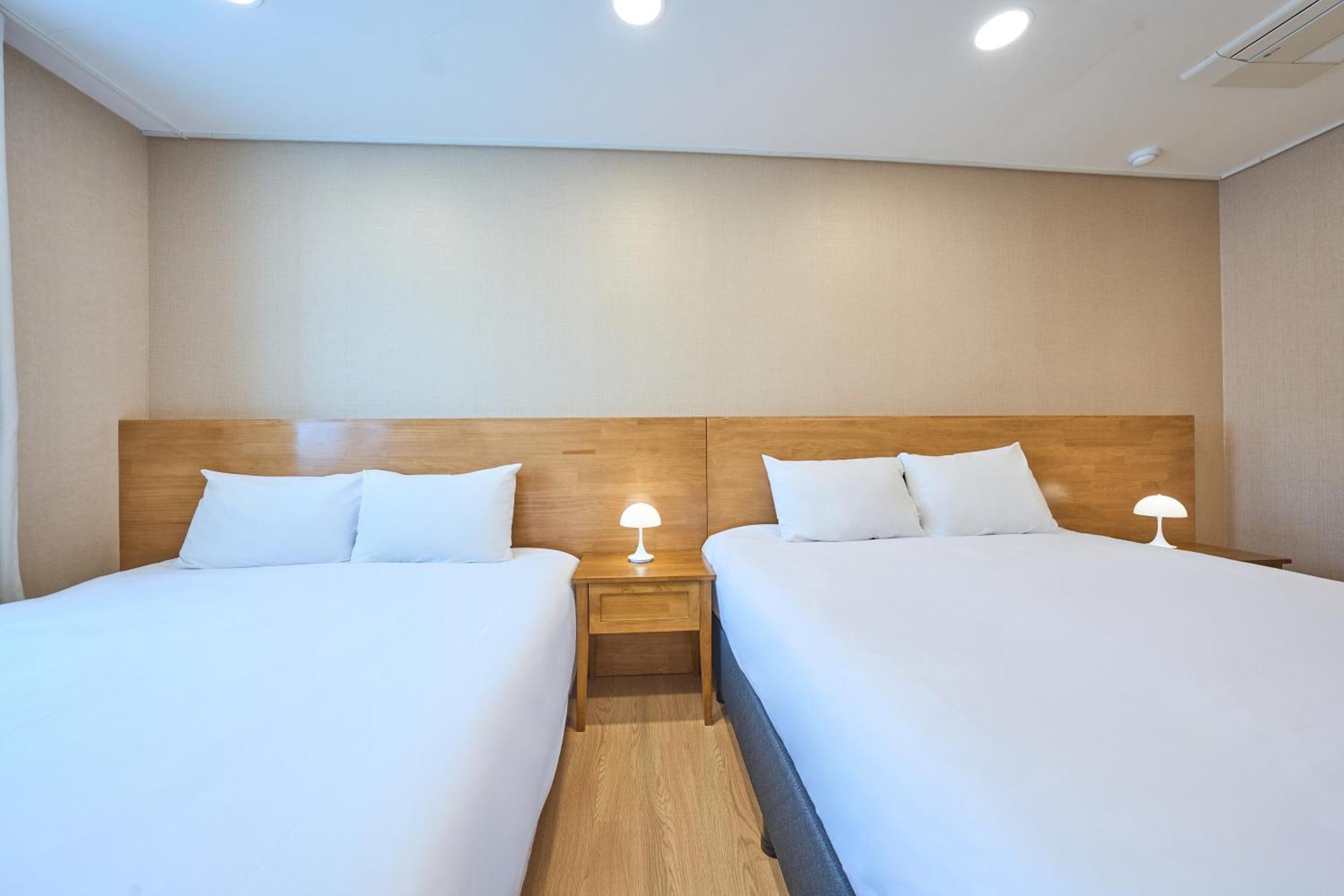 Pampas Hotel Чеджудо Экстерьер фото